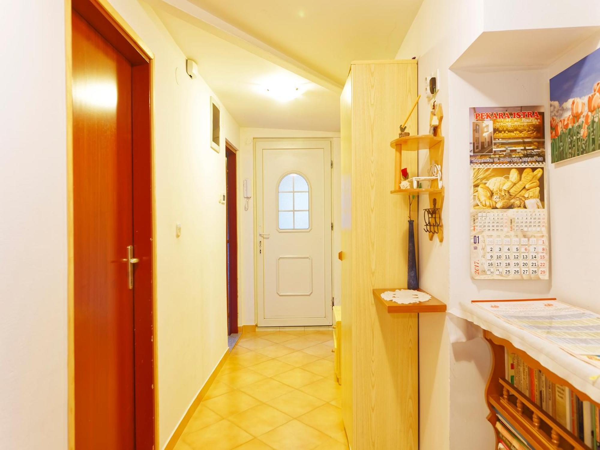 Din Apartment Pula